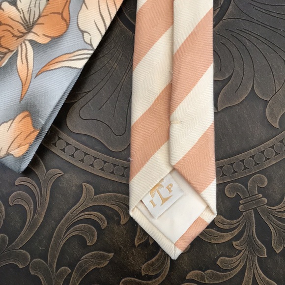 Vintage Off Island Tommy Bahama Hawaiian Tie - Picture 4 of 10